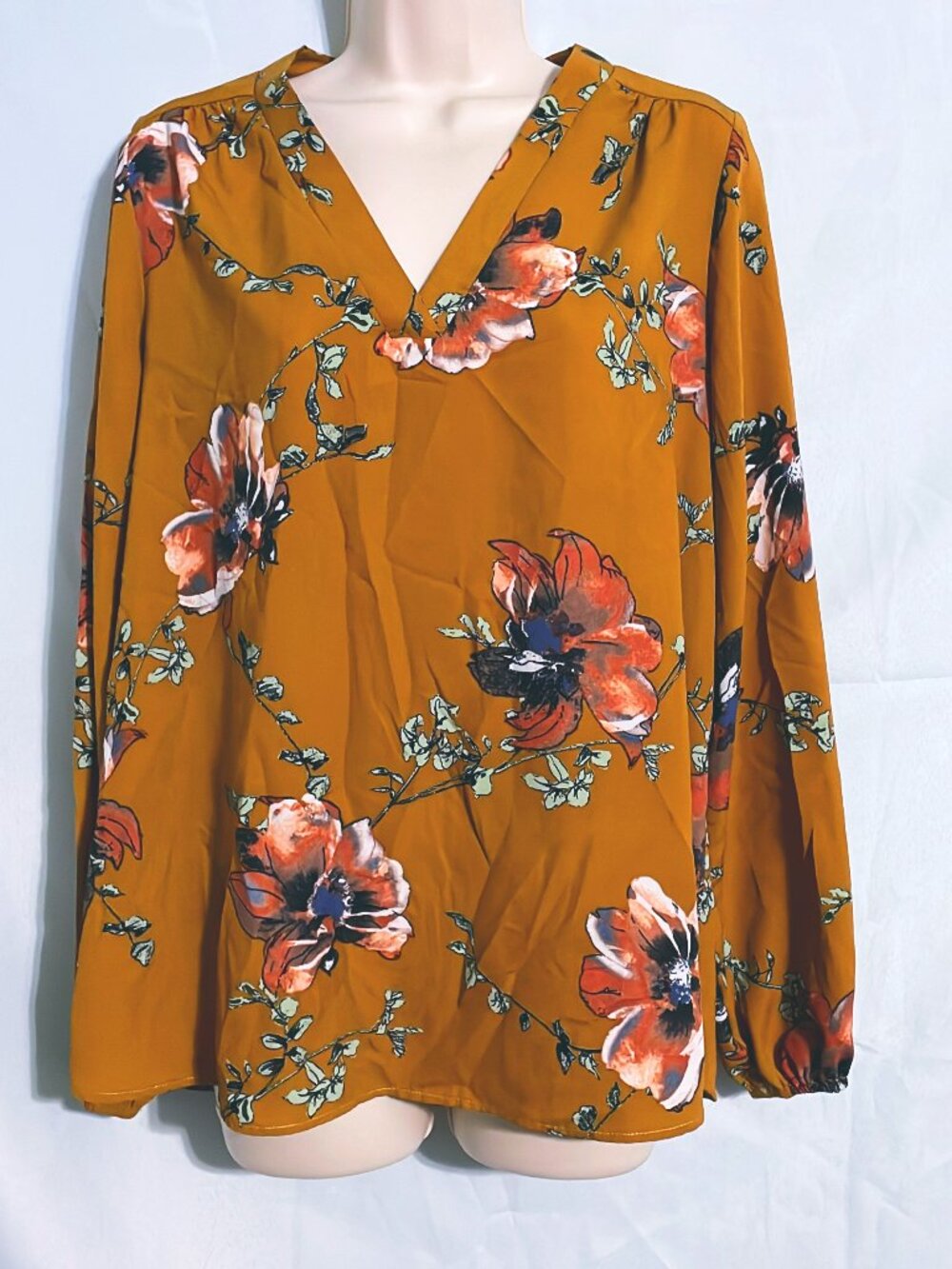 Betsey's Boutique Shop Cute Floral Top Size M